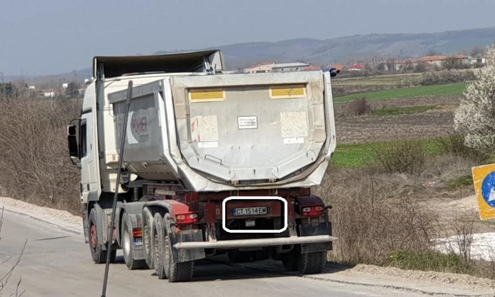 ΚΥΤ Φυλακίου: Με υλικά και φορτηγά απ’ τη Βουλγαρία, συνεχίζεται η επέκταση των δομών (βίντεο)